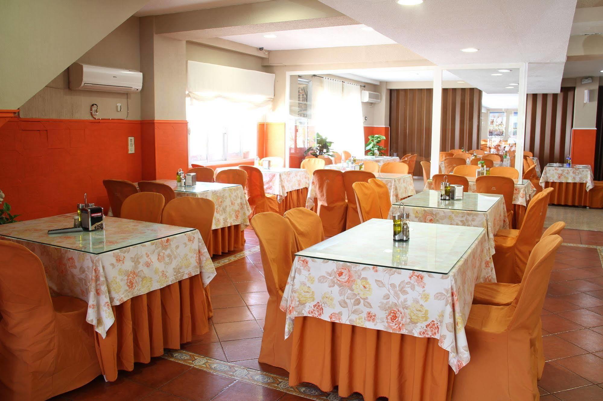 Hotel Mariano Kordoba Zewnętrze zdjęcie